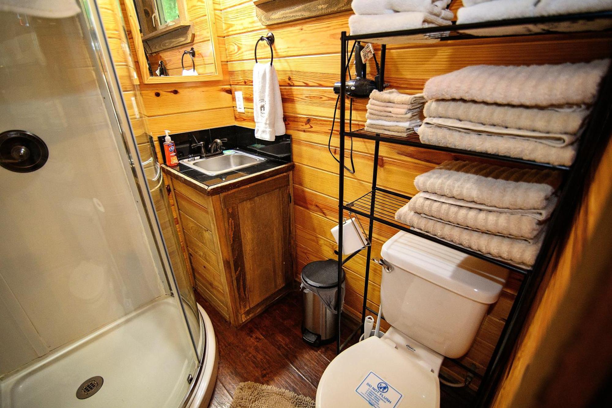 The Codex - Parker Creek Bend Cabins Murfreesboro Ngoại thất bức ảnh