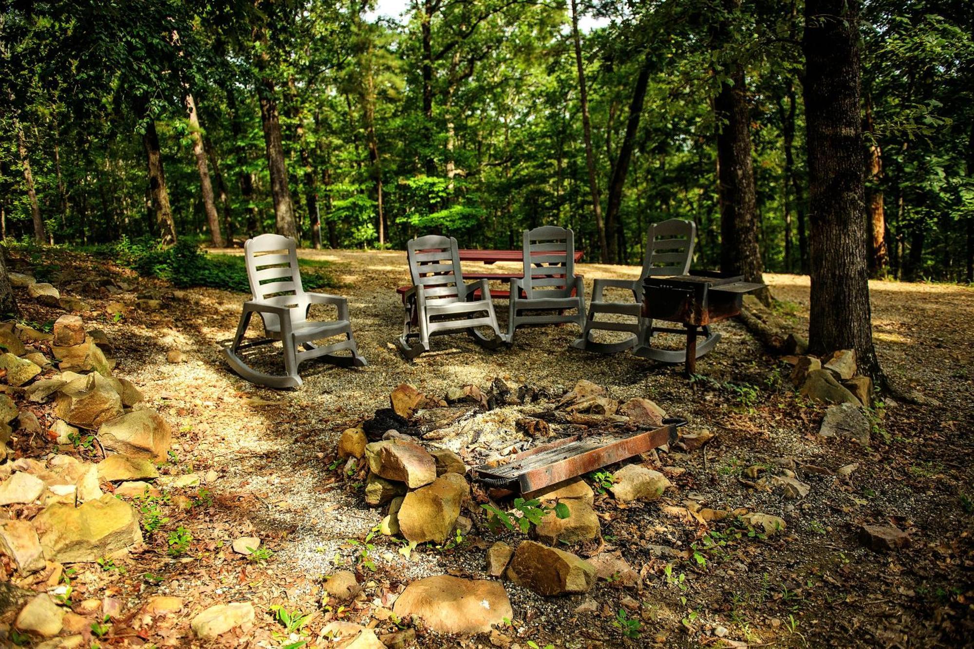 The Codex - Parker Creek Bend Cabins Murfreesboro Ngoại thất bức ảnh